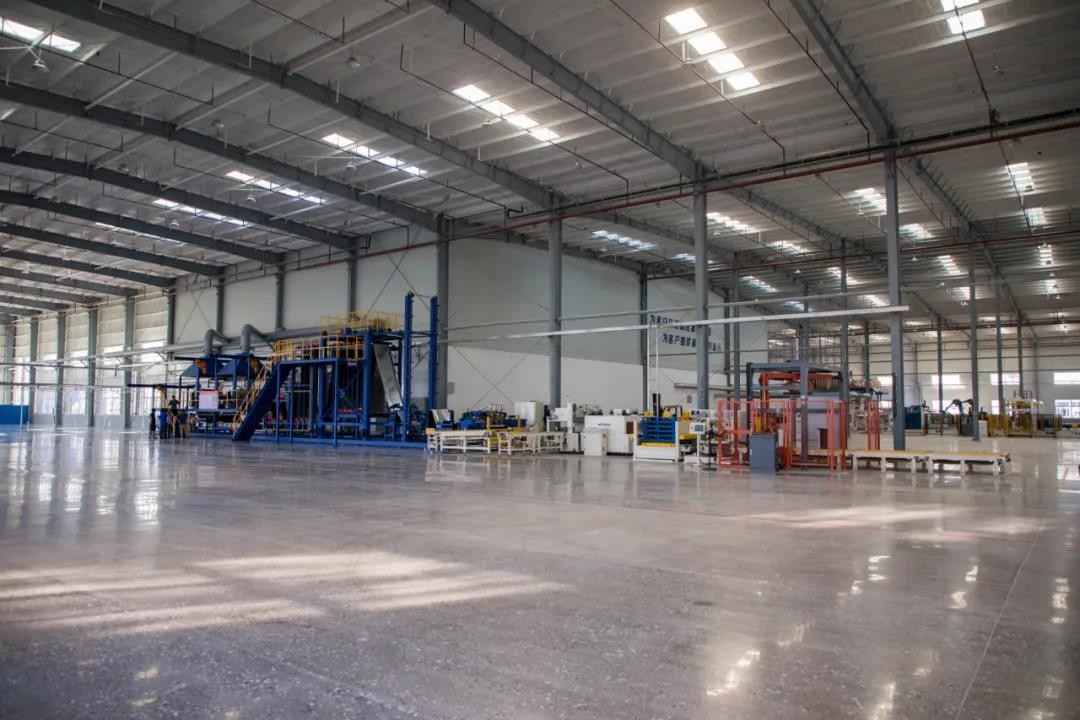 เทคโนโลยีการผลิตแบบกดร้อนที่ใช้ในการผลิต Joaboa Panel